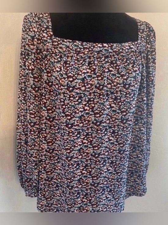 Dresses & Skirts - Women's Long Sleeve Floral Print Square-Neck Skirt - Pink & Navy (Size M)